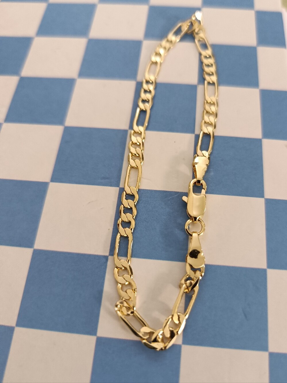Gold Figaro Chain Bracelet - Elegant Women's Jewelry - Picture 2 of 5